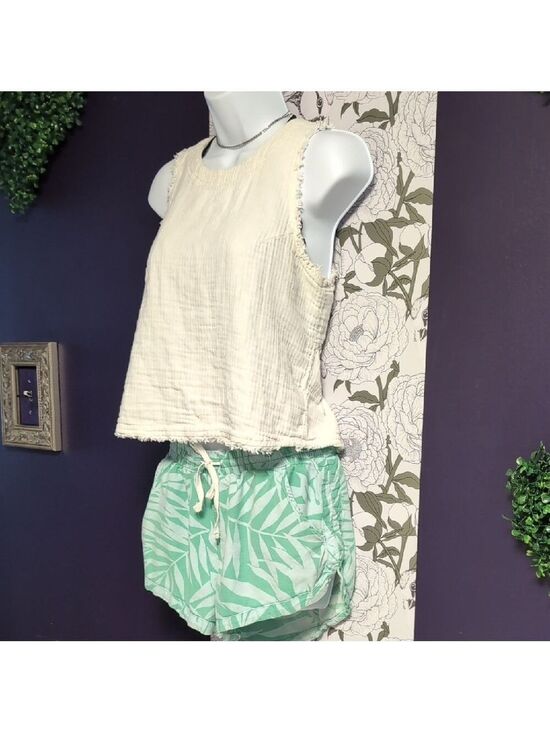 Billabong Pants - Billabong Mint Leaf Print Women's Cotton Shorts